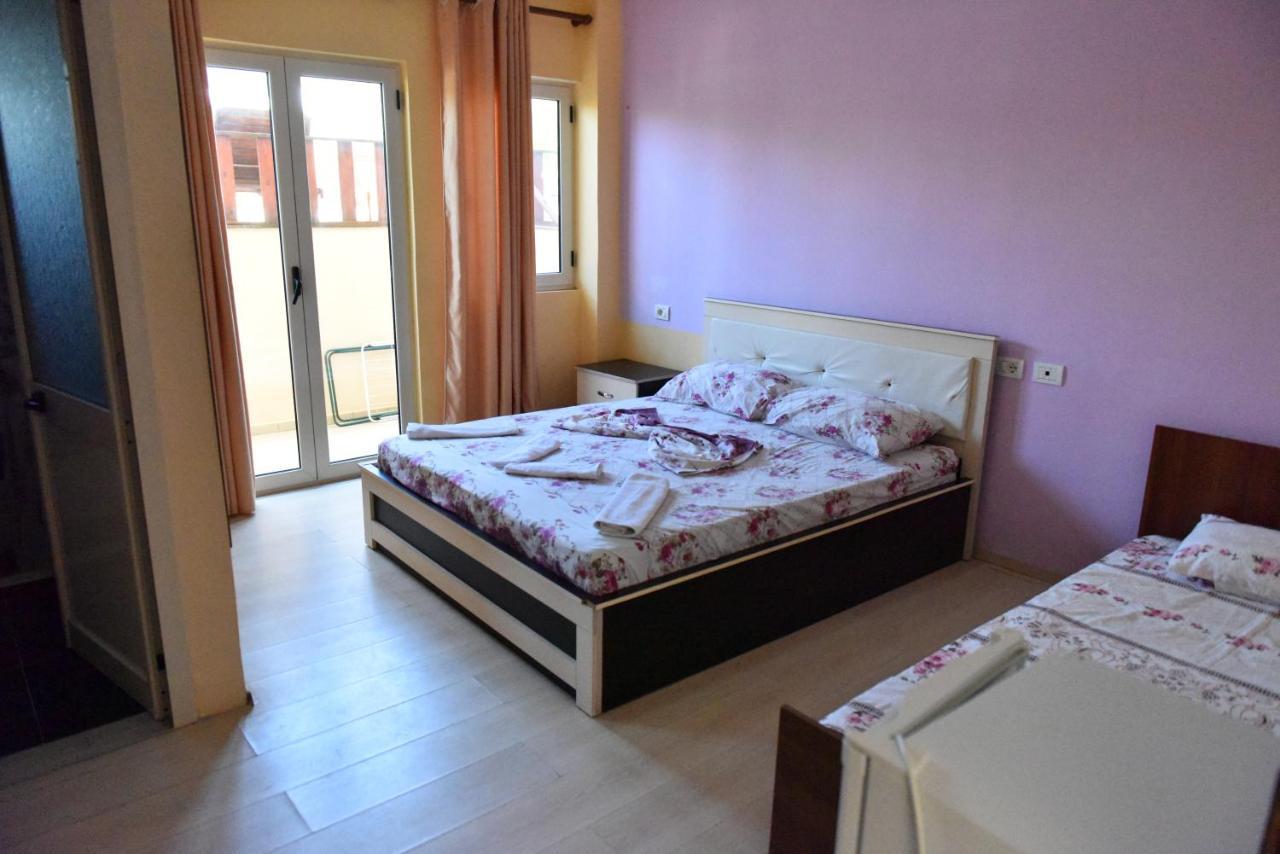 Hotel Kriti Max , Shengjin Shëngjin Buitenkant foto