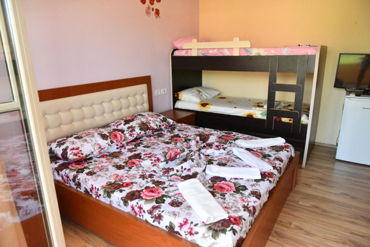 Hotel Kriti Max , Shengjin Shëngjin Buitenkant foto